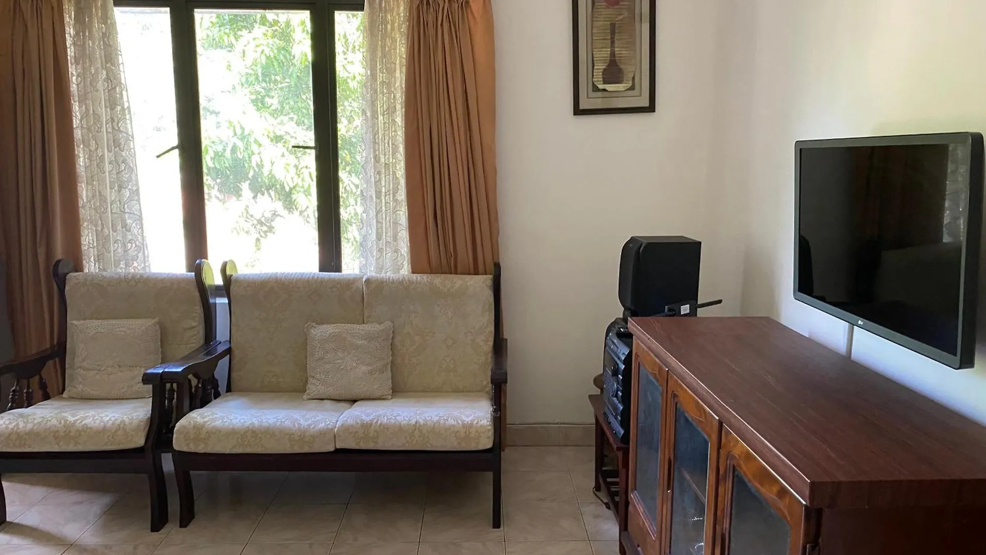 Hanthana Cliffside Apartment Kandy 0*,