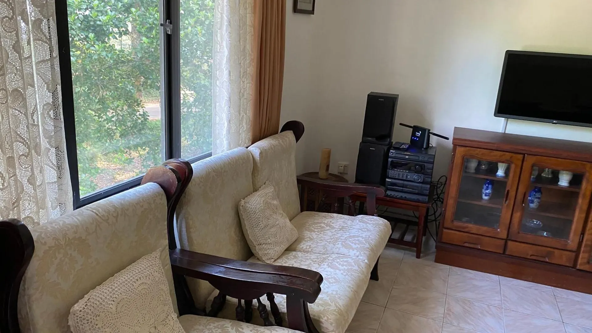 Hanthana Cliffside Apartment Kandy